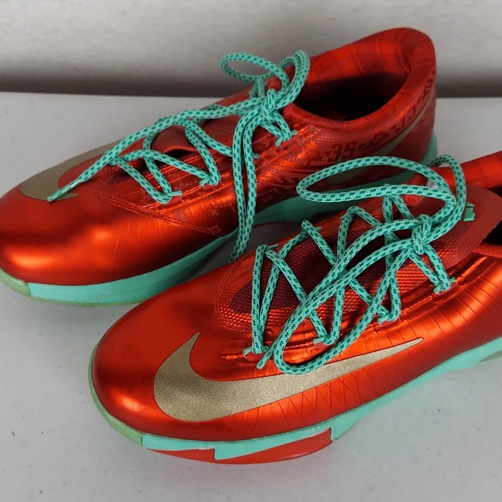 Nike KD6 Christmas Limited Edition-youth size 6.5